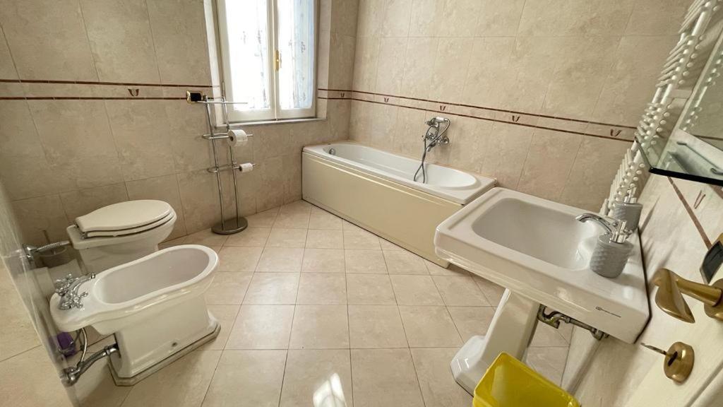 Villa Peonia Parma Kamer foto